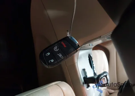 2015 Jeep Grand Cherokee Limited из США, поврежденный, VIN 1C4RJFBG8FC659663